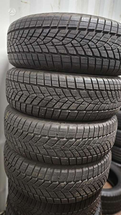 Goodyear ULTRA GRIP Performance, winter 215/65 R17