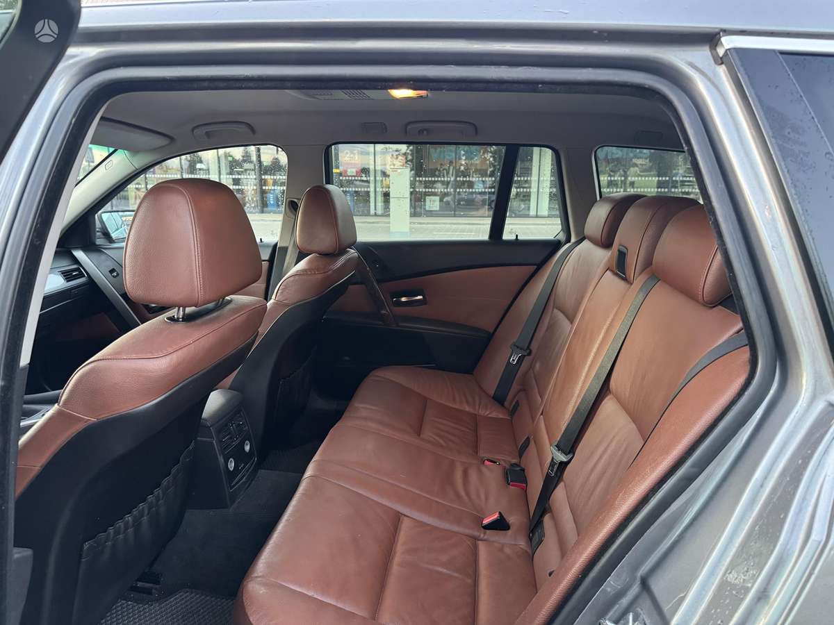 BMW 520, 2.0 l., wagon