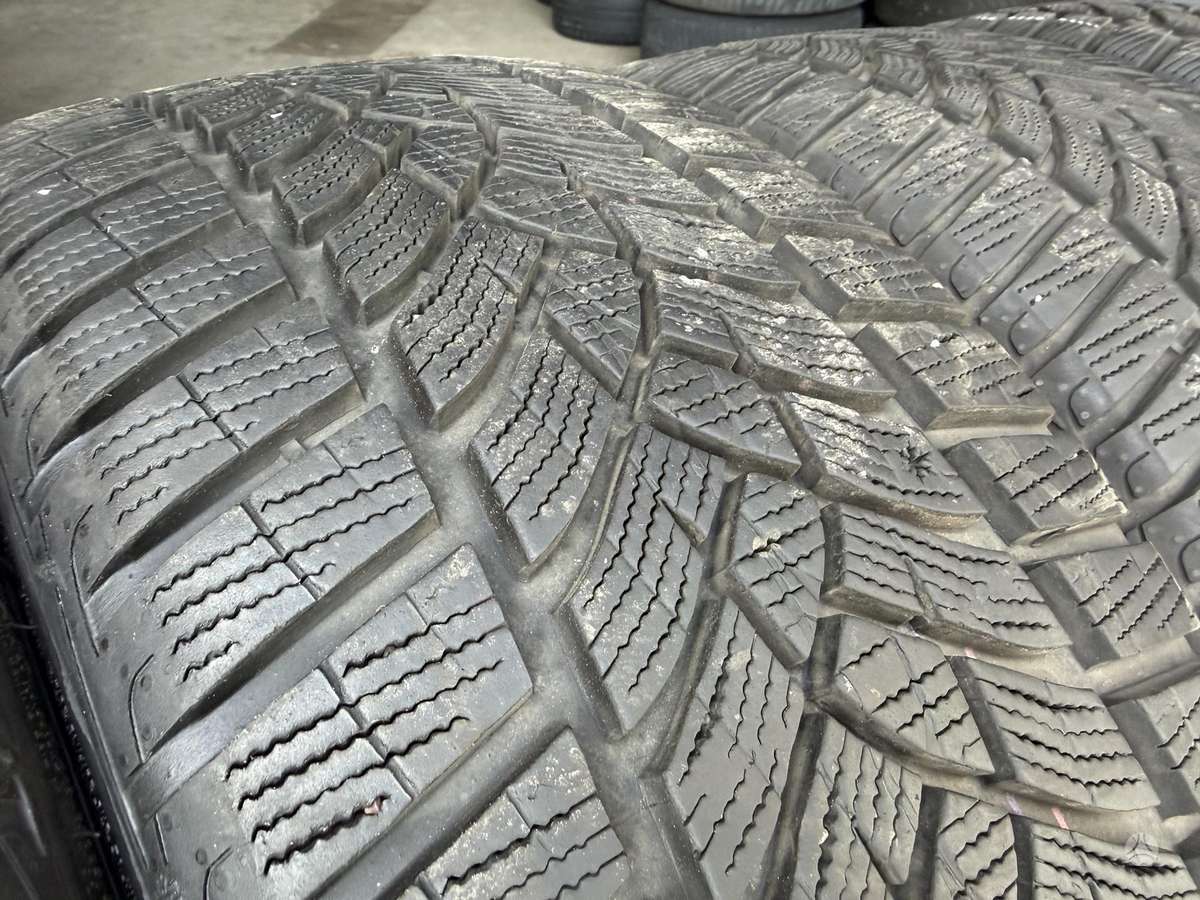 Goodyear UltraGrip Performance+, winter 225/40 R18