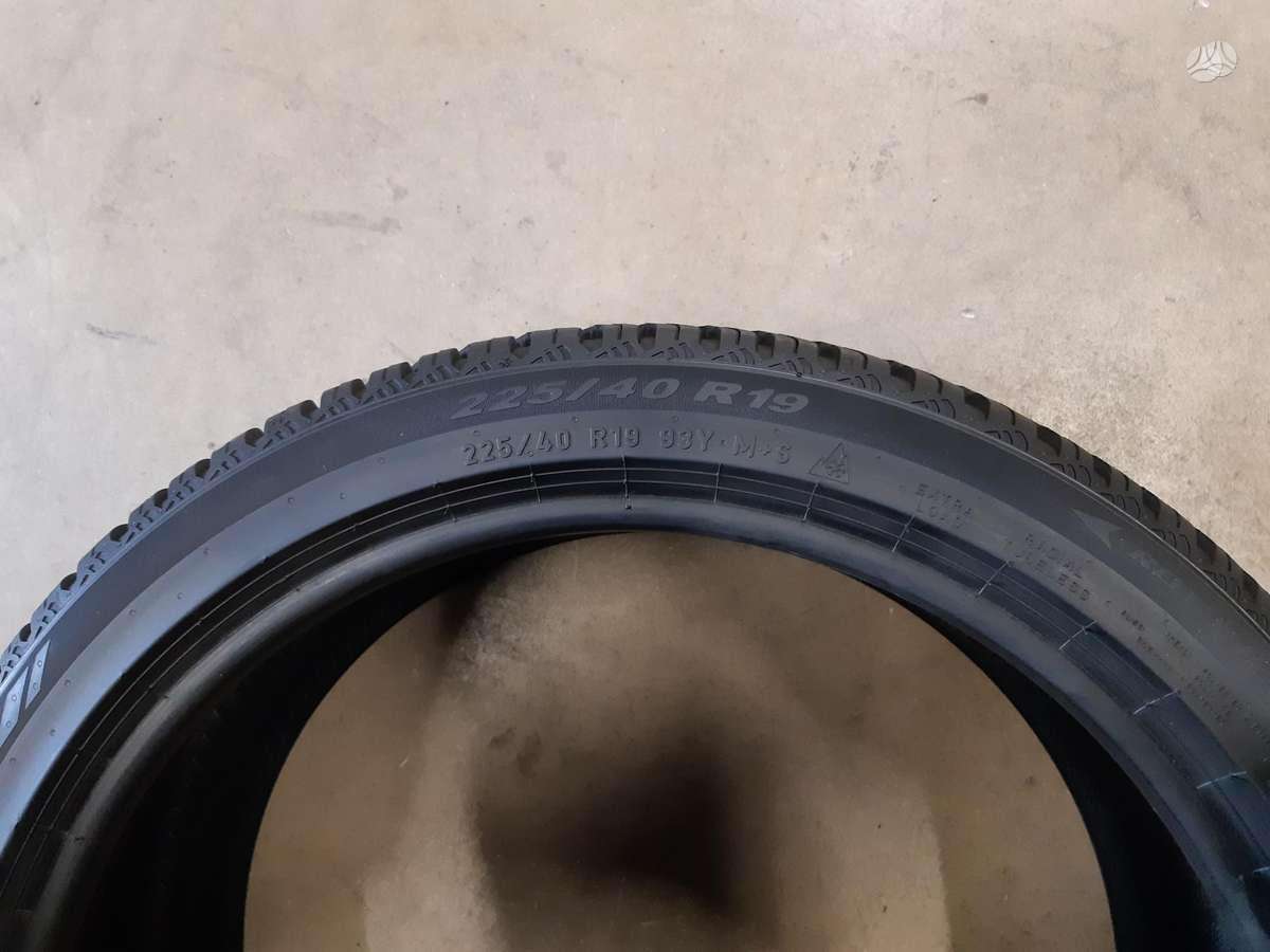 Pirelli 2024m 255.35 225.40 2+2, всесезонные 255/35 R19