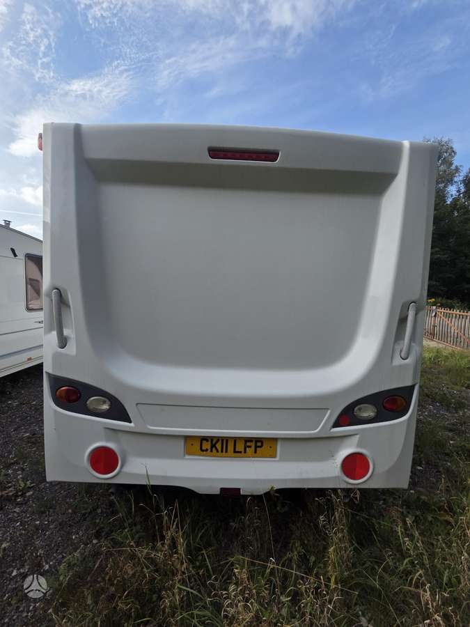 Swift Corniche, caravans