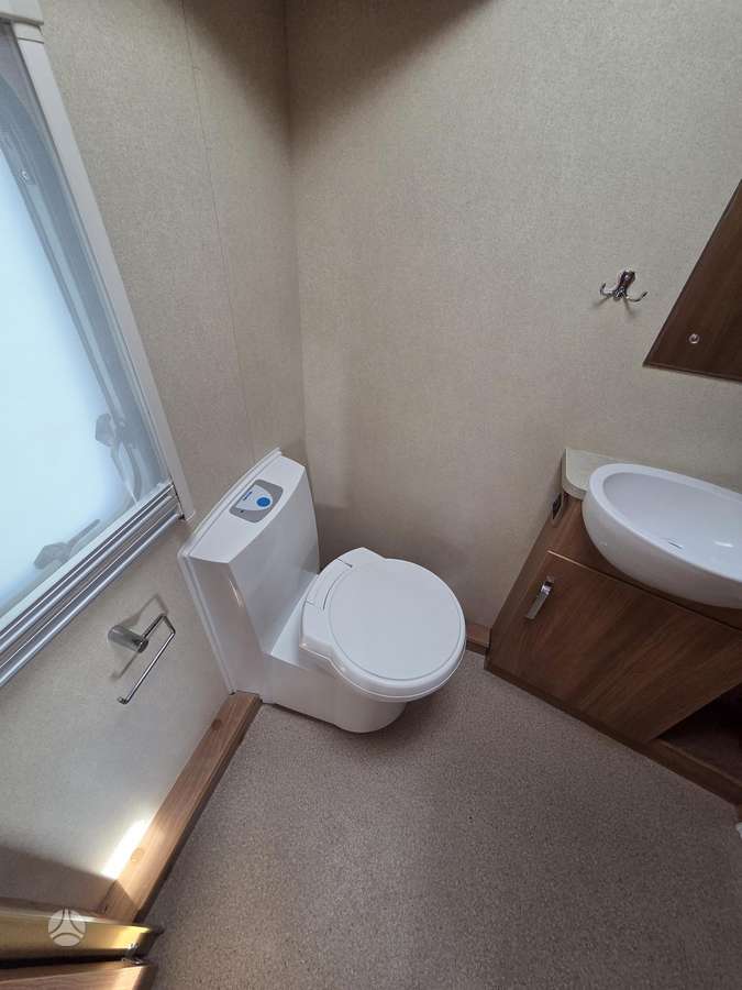 Swift Corniche, caravans