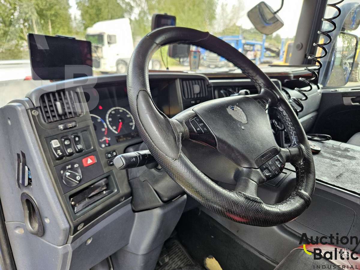 Scania P 380, cits