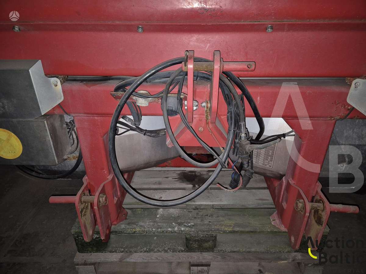 Kverneland Exacta-TL Geo, spreaders