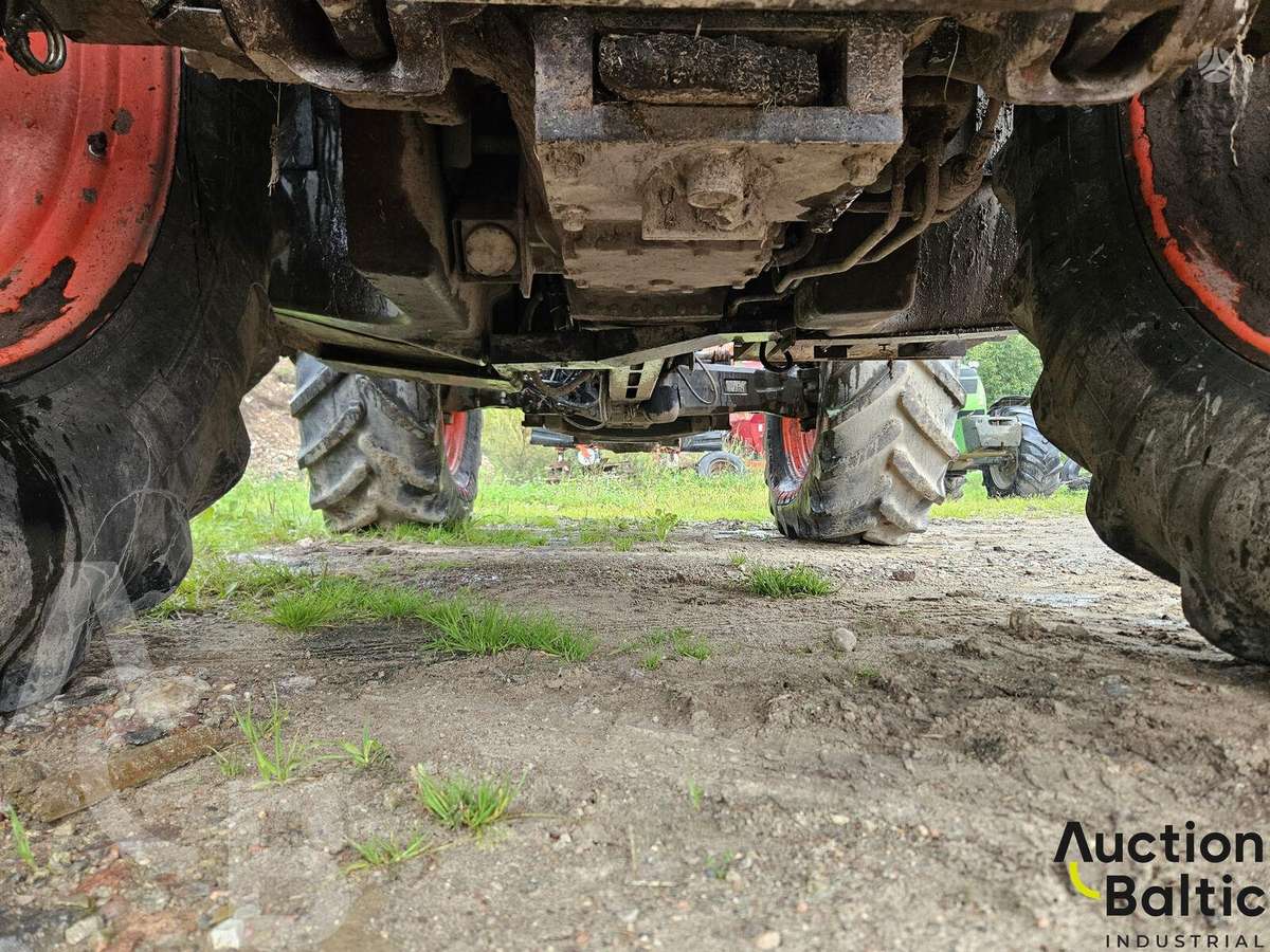 Claas Axion 830, tractors