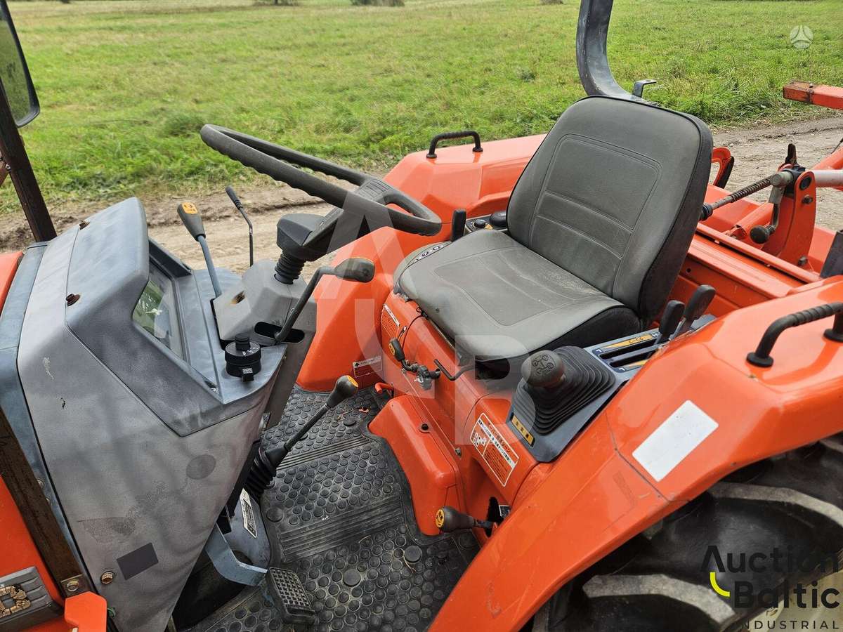 Kubota GL 220, tractors