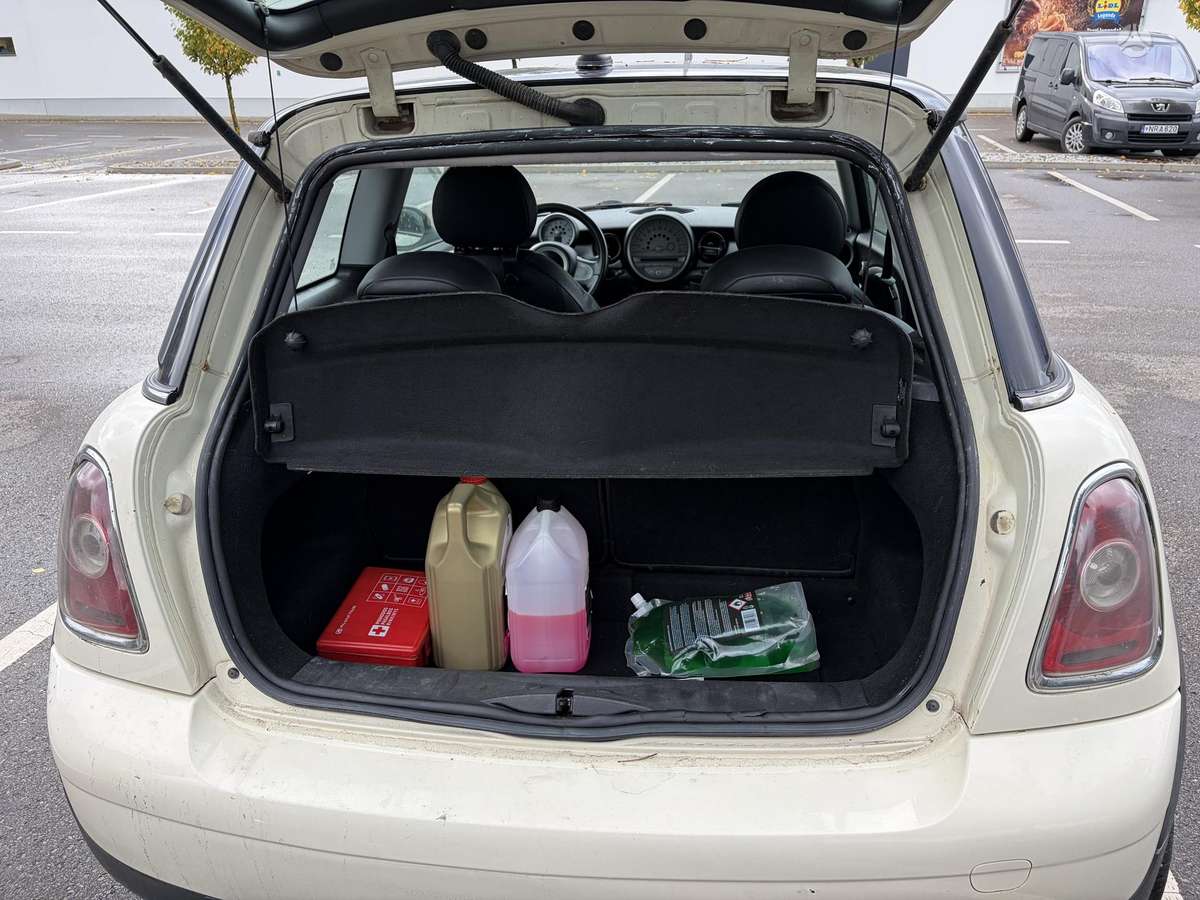 Mini Cooper, 1.6 l., Хэтчбек