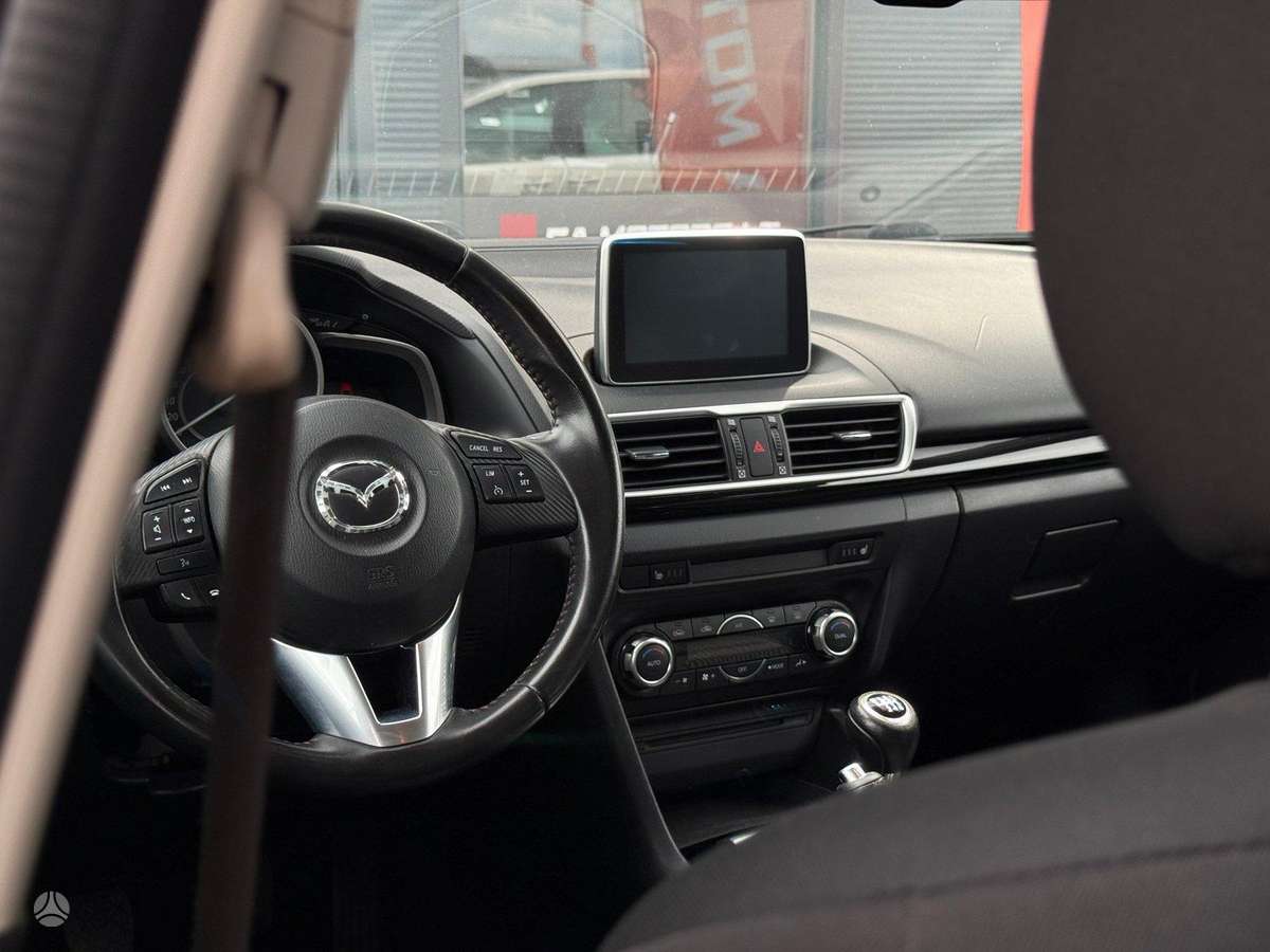 Mazda 3, 2.2 l., Хэтчбек