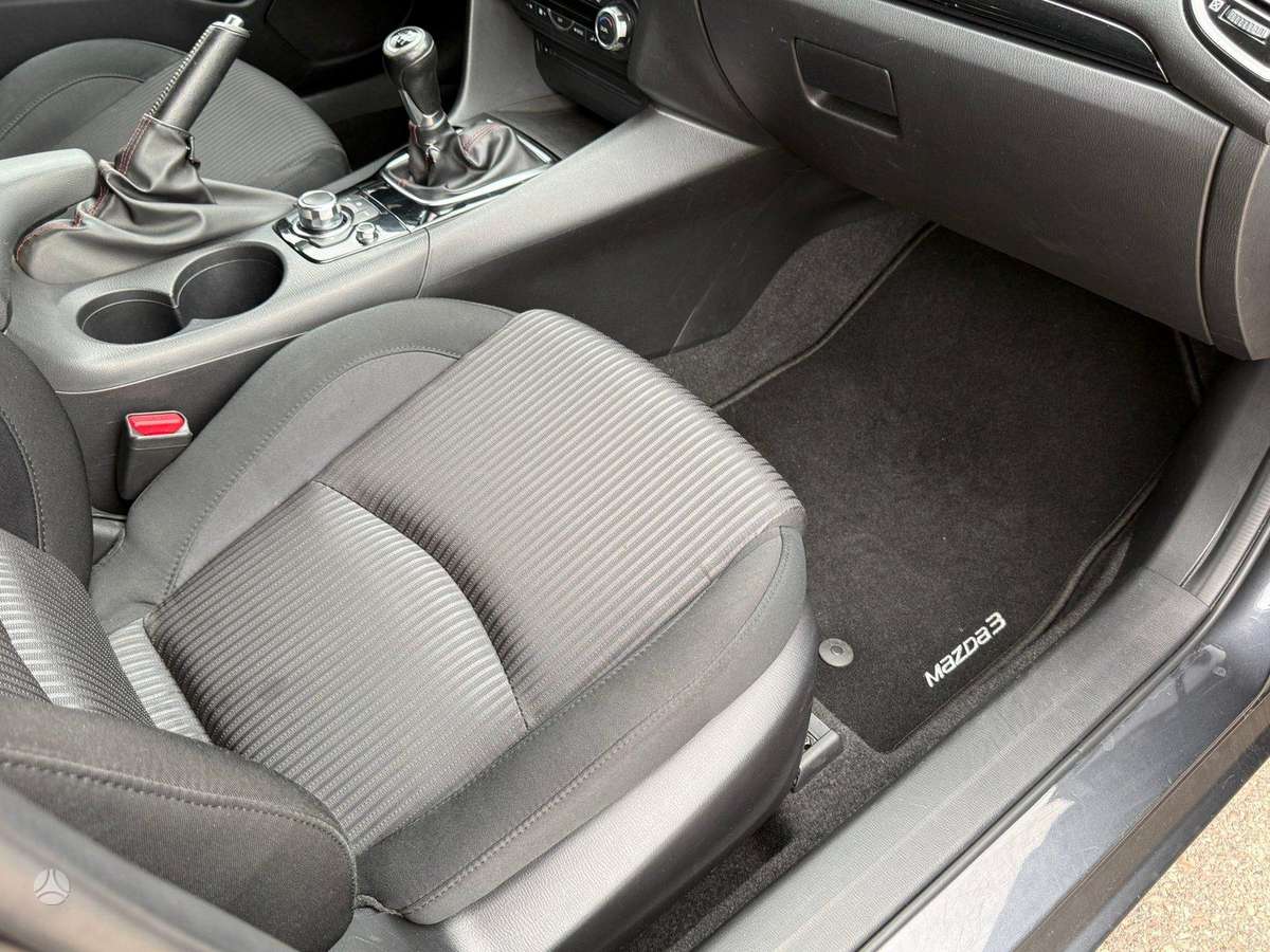 Mazda 3, 2.2 l., hečbekas