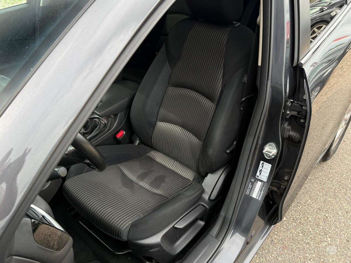 Mazda 3, 2.2 l., hečbekas