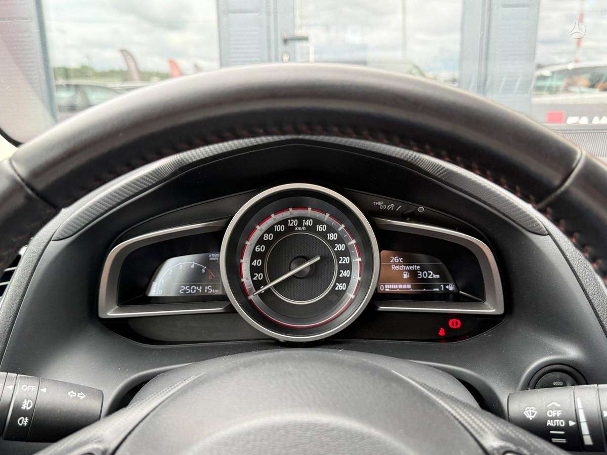 Mazda 3, 2.2 l., Хэтчбек