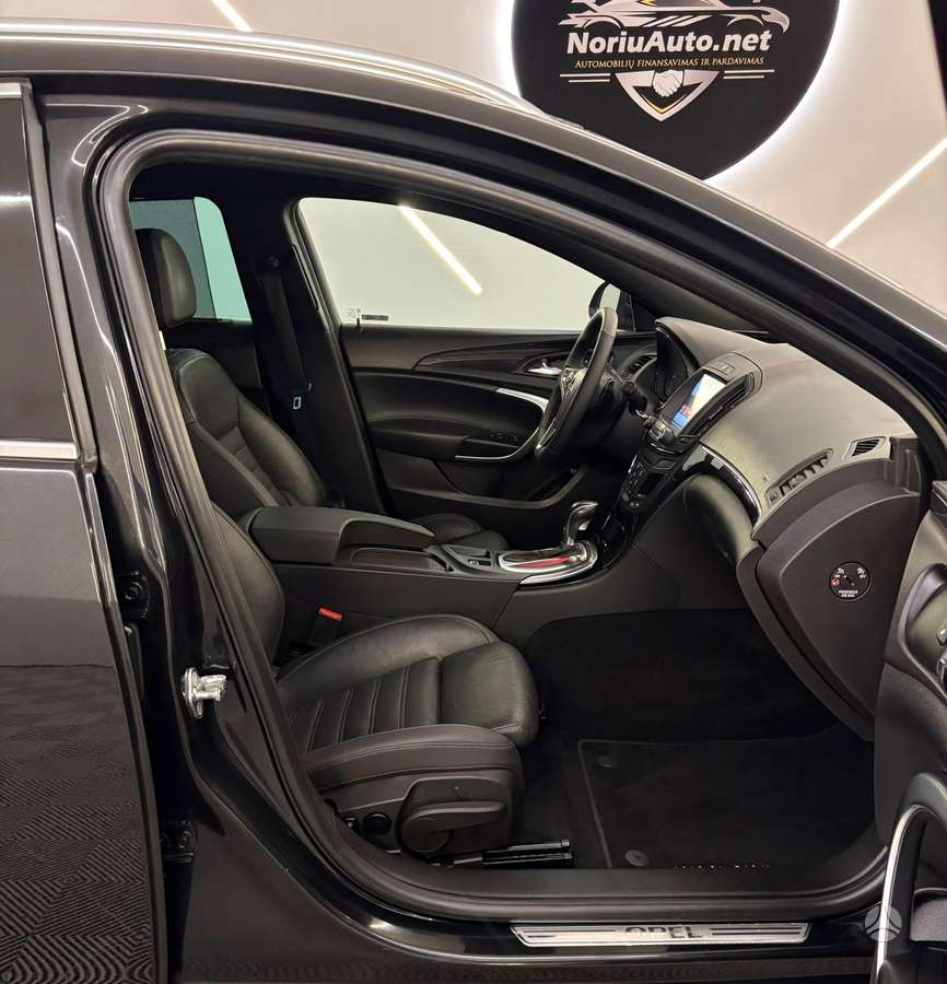 Opel Insignia, 2.0 l., wagon