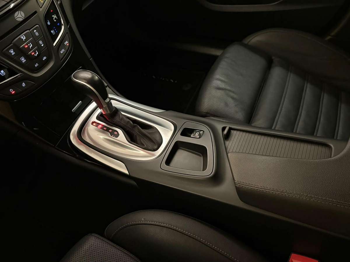 Opel Insignia, 2.0 l., Универсал