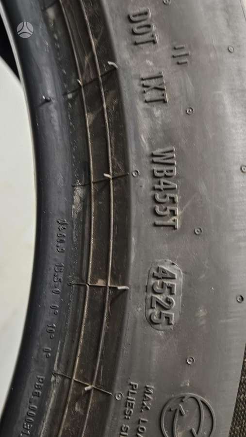 Pirelli P ZERO WINTER 2, зимние 235/45 R18
