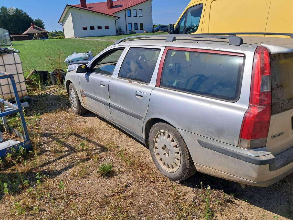 Volvo V70, 2.5 l., wagon