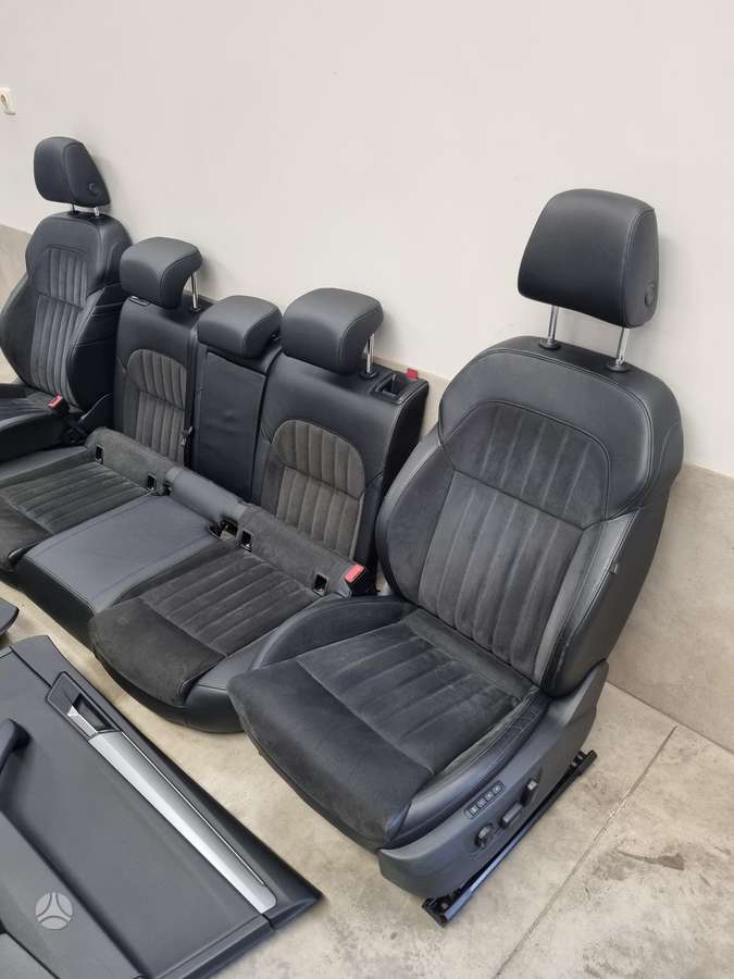 Skoda Superb durų apmušalai, sėdynės