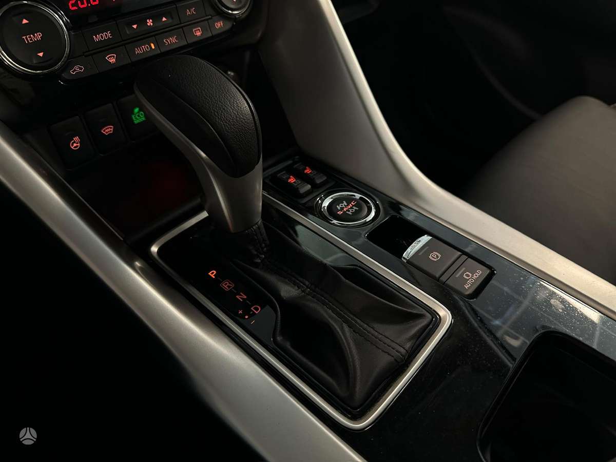 Mitsubishi Eclipse Cross, 2.3 l., off-road / crossover