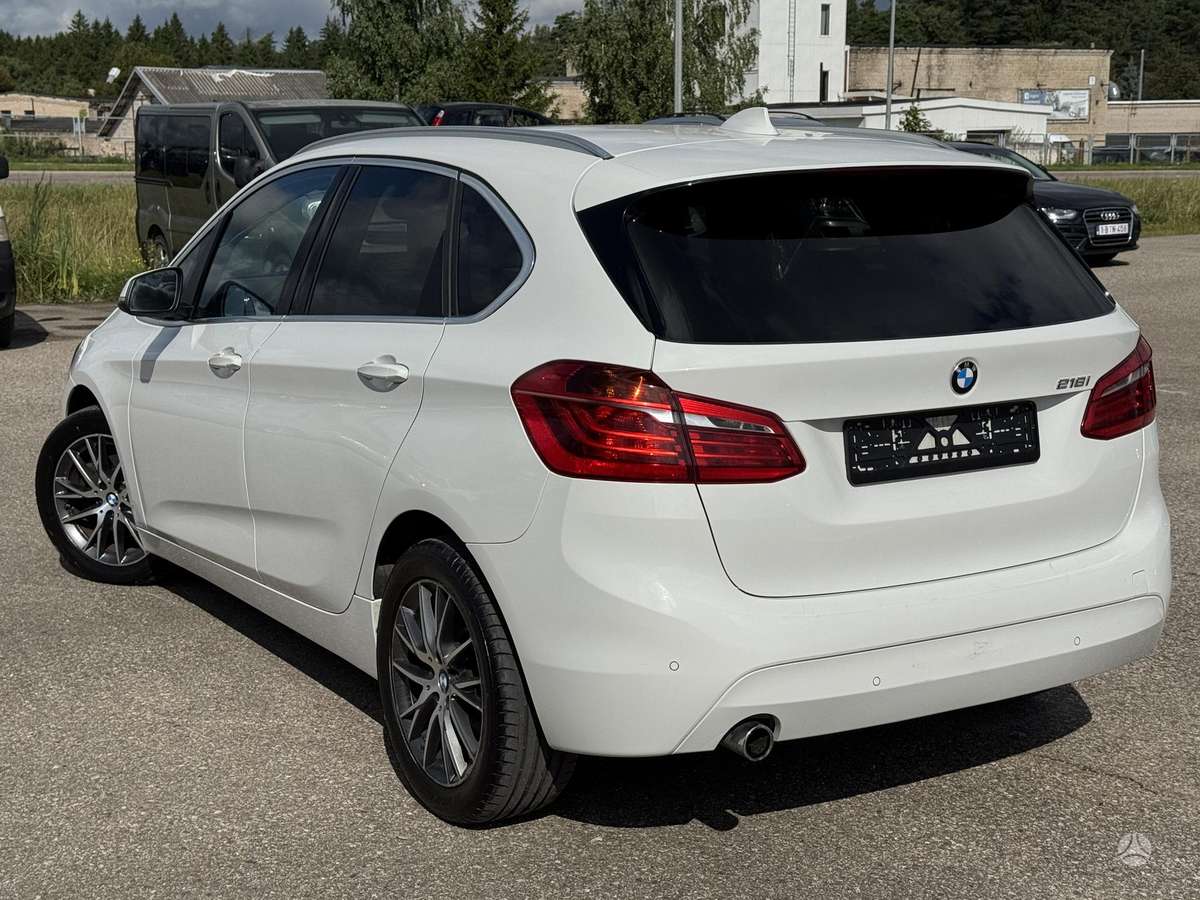 BMW 218 Active Tourer, 1.5 l., hatchback