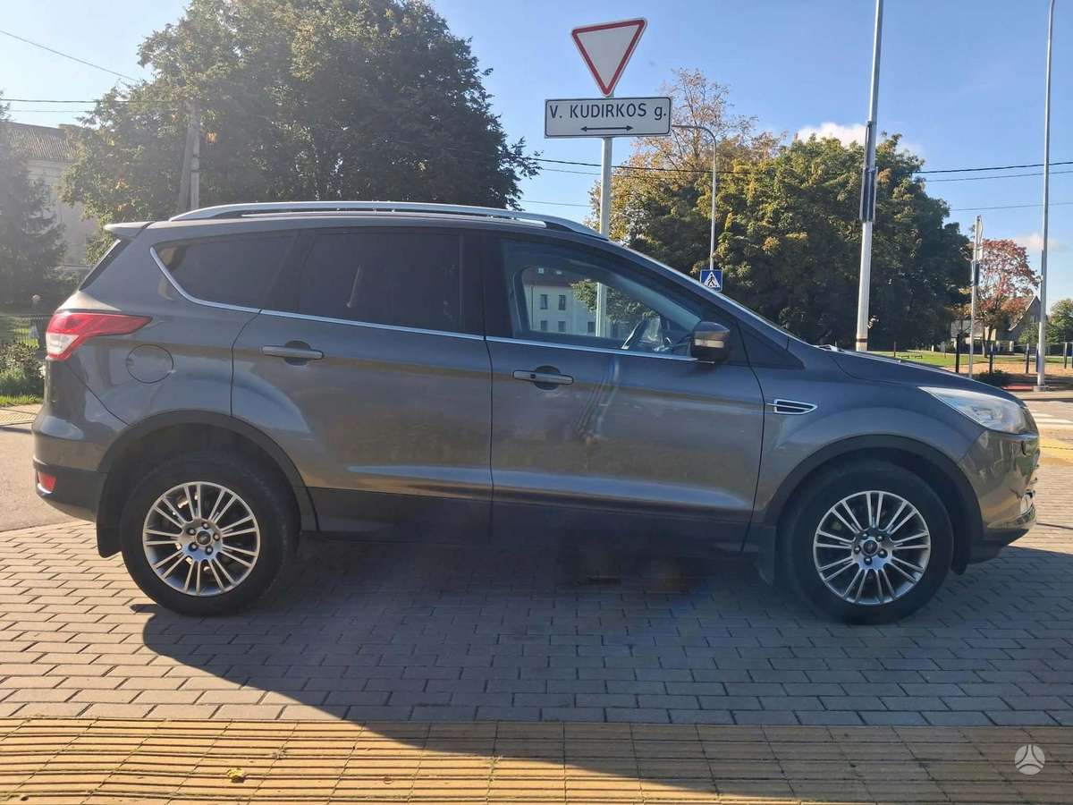 Ford Kuga, off-road / crossover