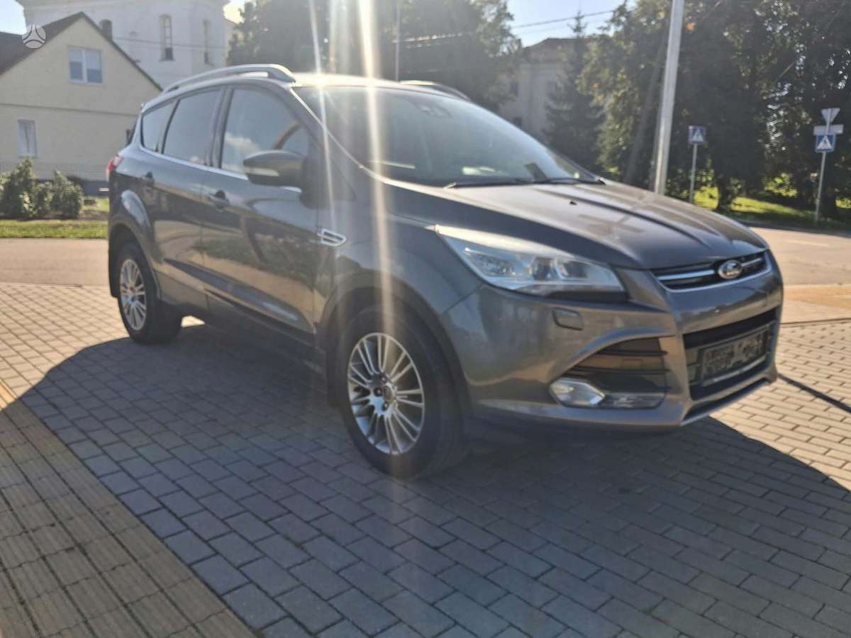 Ford Kuga, Внедорожник / Кроссовер