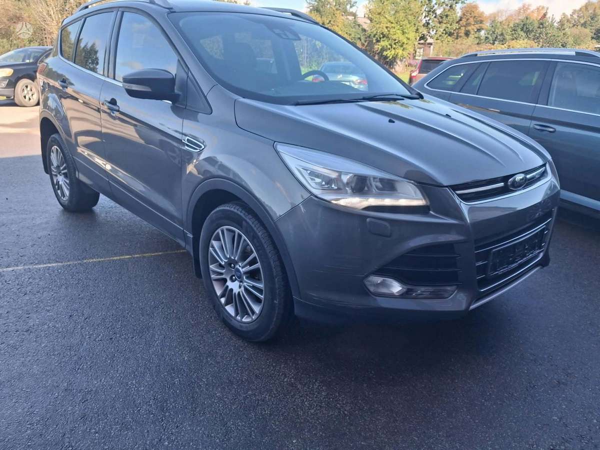 Ford Kuga, Внедорожник / Кроссовер