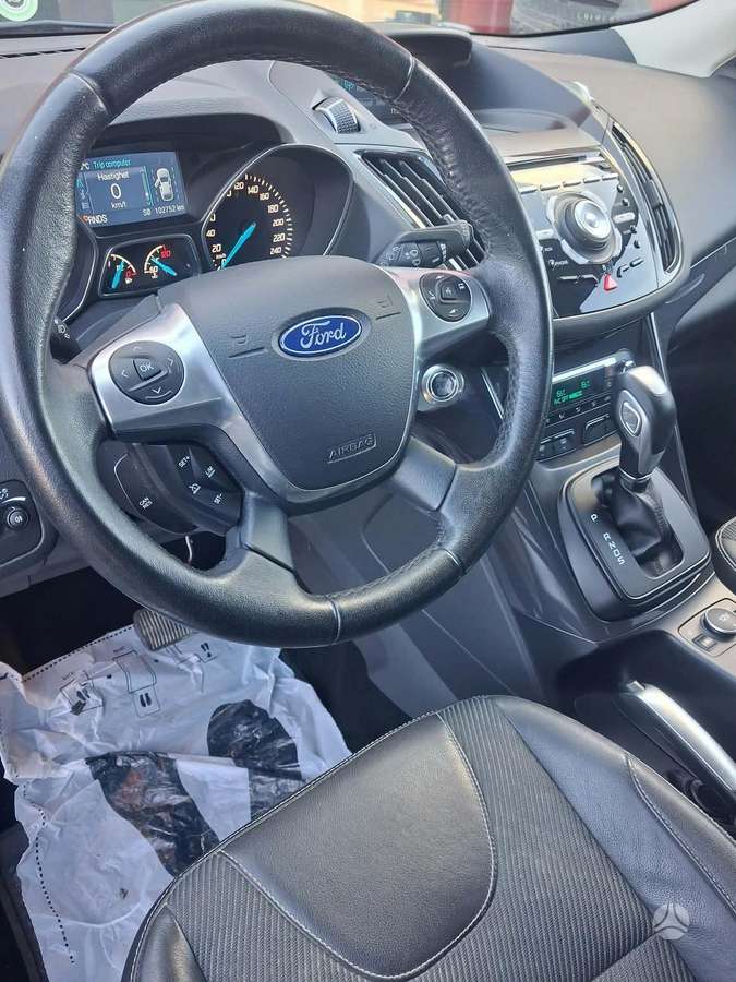 Ford Kuga, off-road / crossover