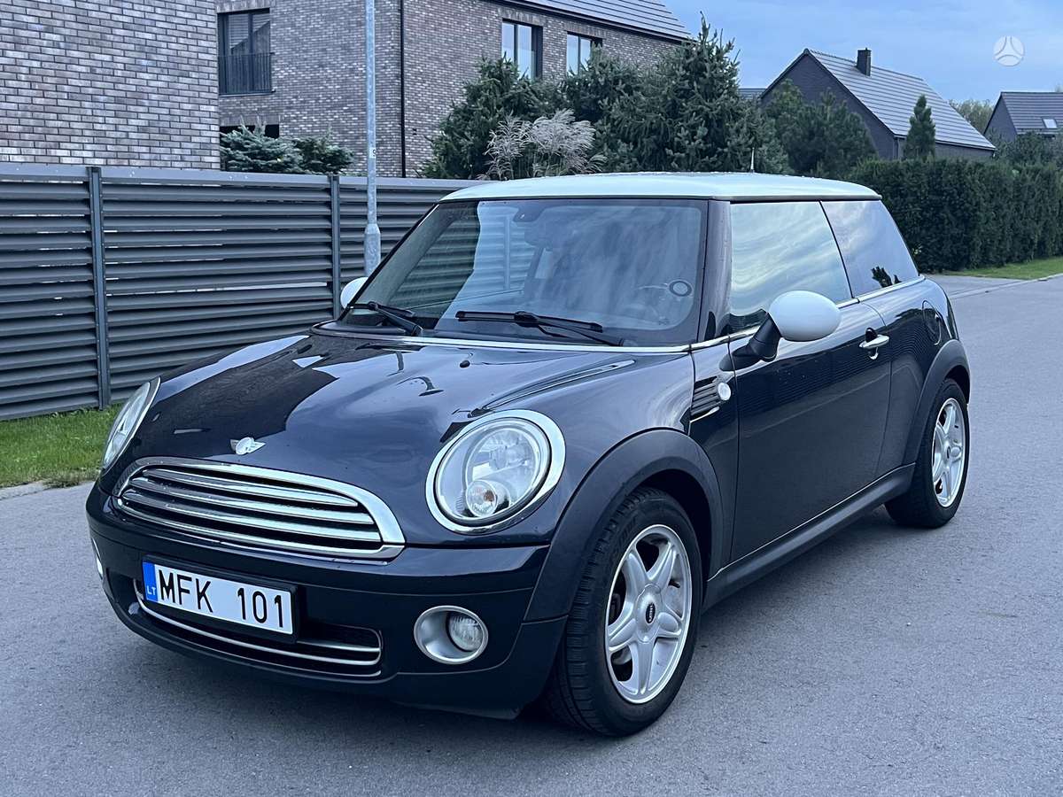 Mini Cooper, 1.6 l., hatchback