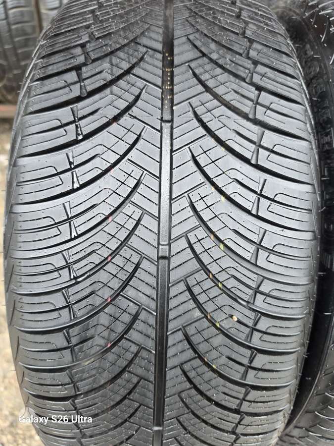 Rockblade, всесезонные 245/35 R20