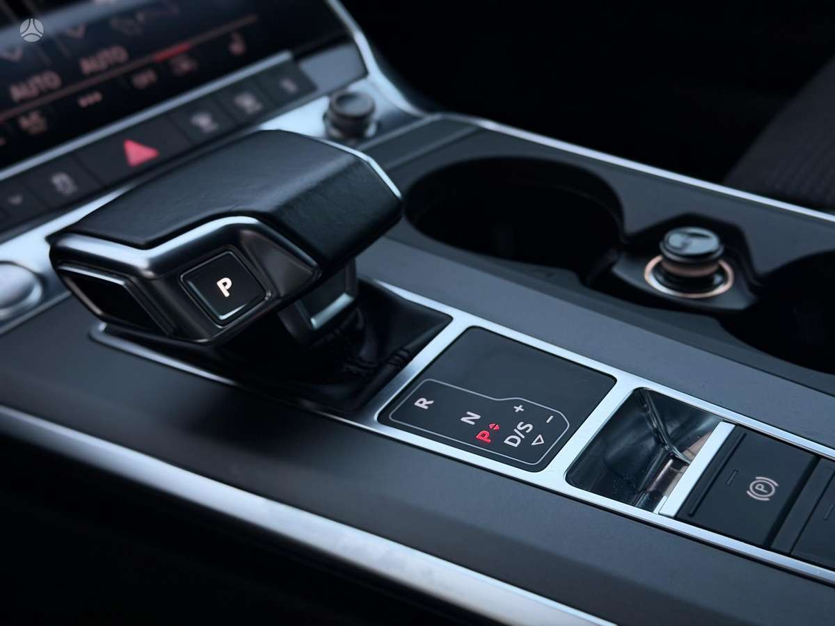Audi A6, 2.0 l., Универсал