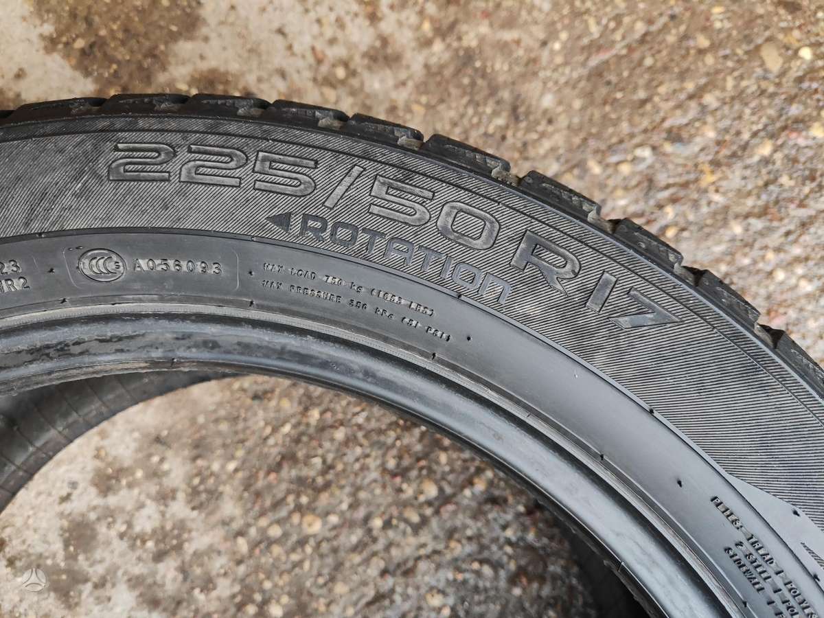 Nokian, зимние 225/50 R17