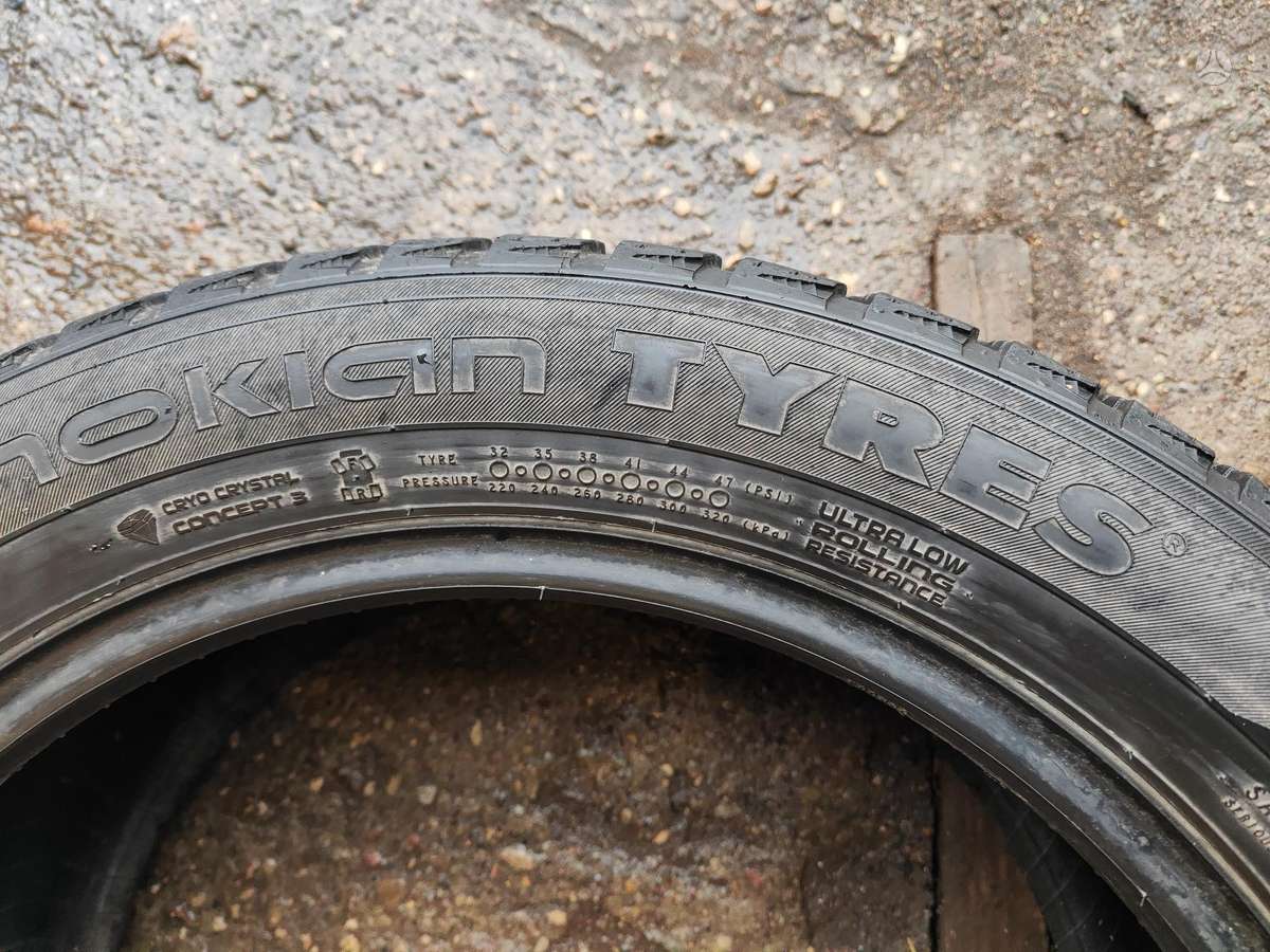 Nokian, зимние 225/50 R17