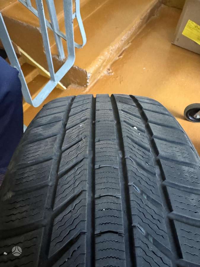 Continental, žieminės 225/40 R18