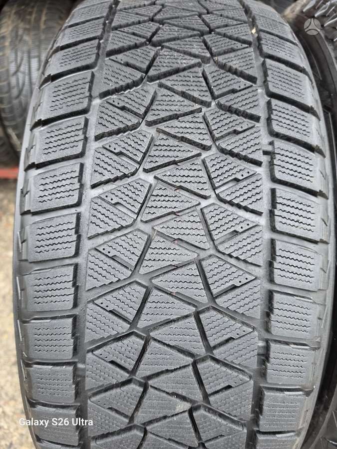 Bridgestone BLIZZAK, winter 275/50 R22