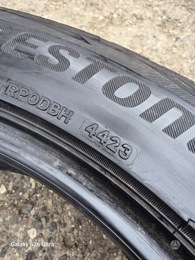 Bridgestone BLIZZAK, winter 275/50 R22