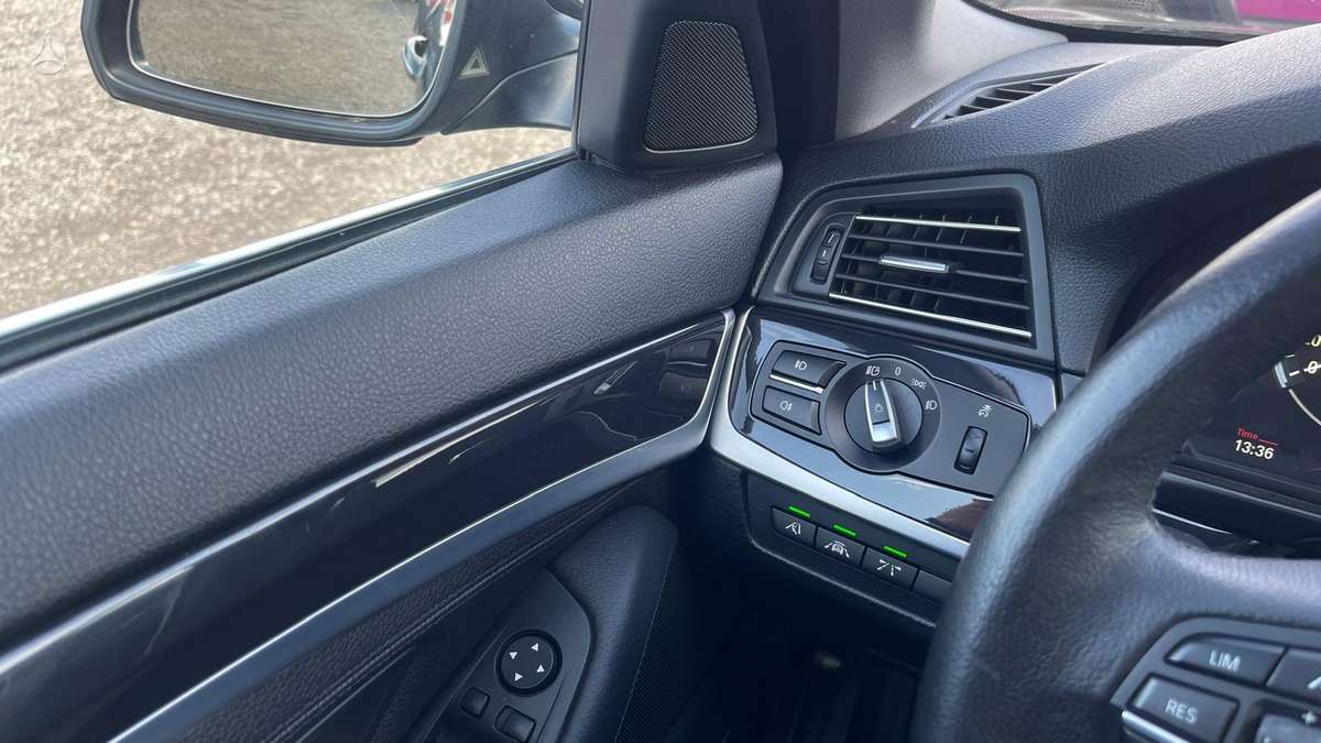 BMW 525, 2.0 l., universalas