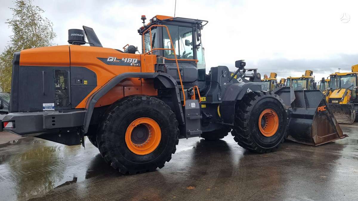 Doosan DL 480-7, frontal loader