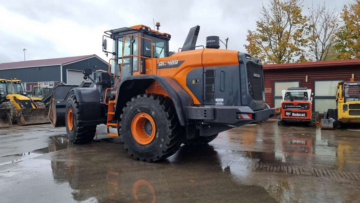 Doosan DL 480-7, frontal loader