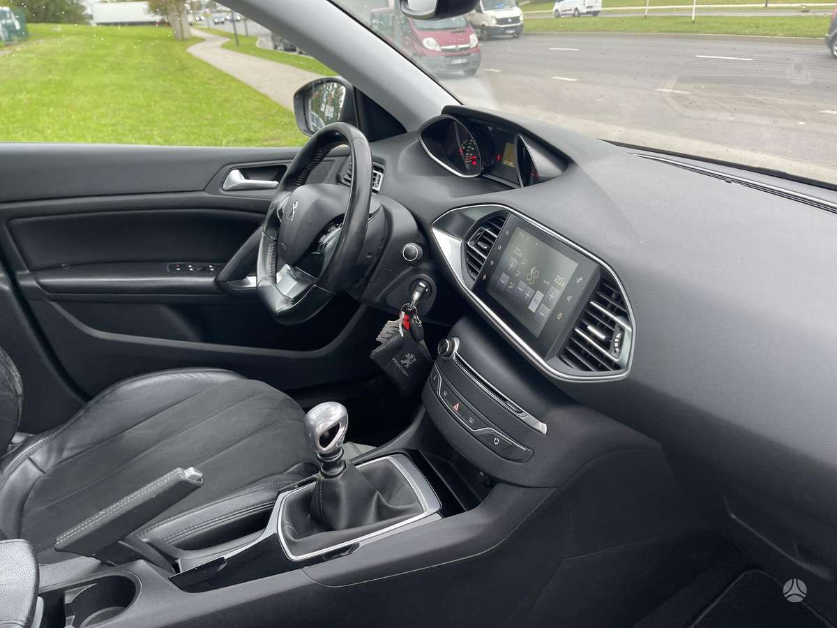 Peugeot 308, 1.6 l., Универсал