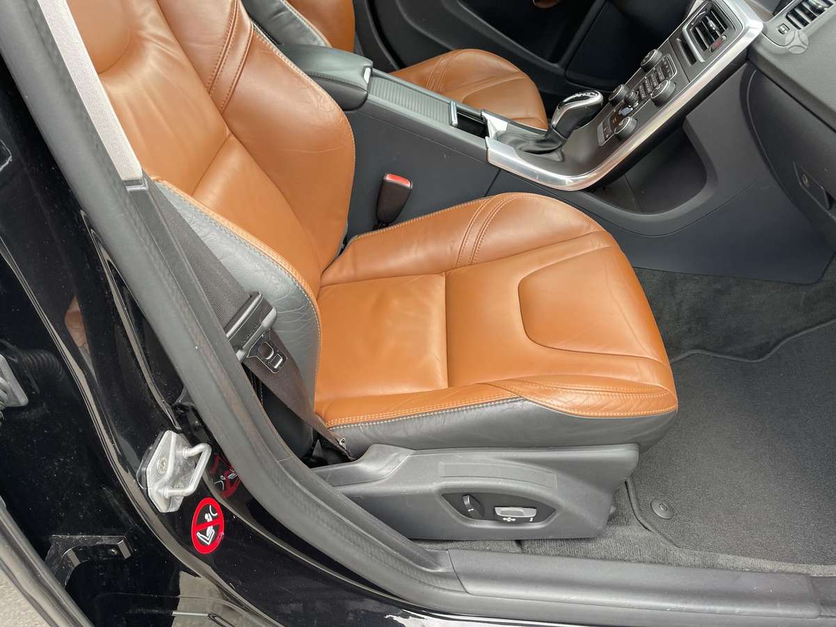 Volvo V60, 2.0 l., Универсал