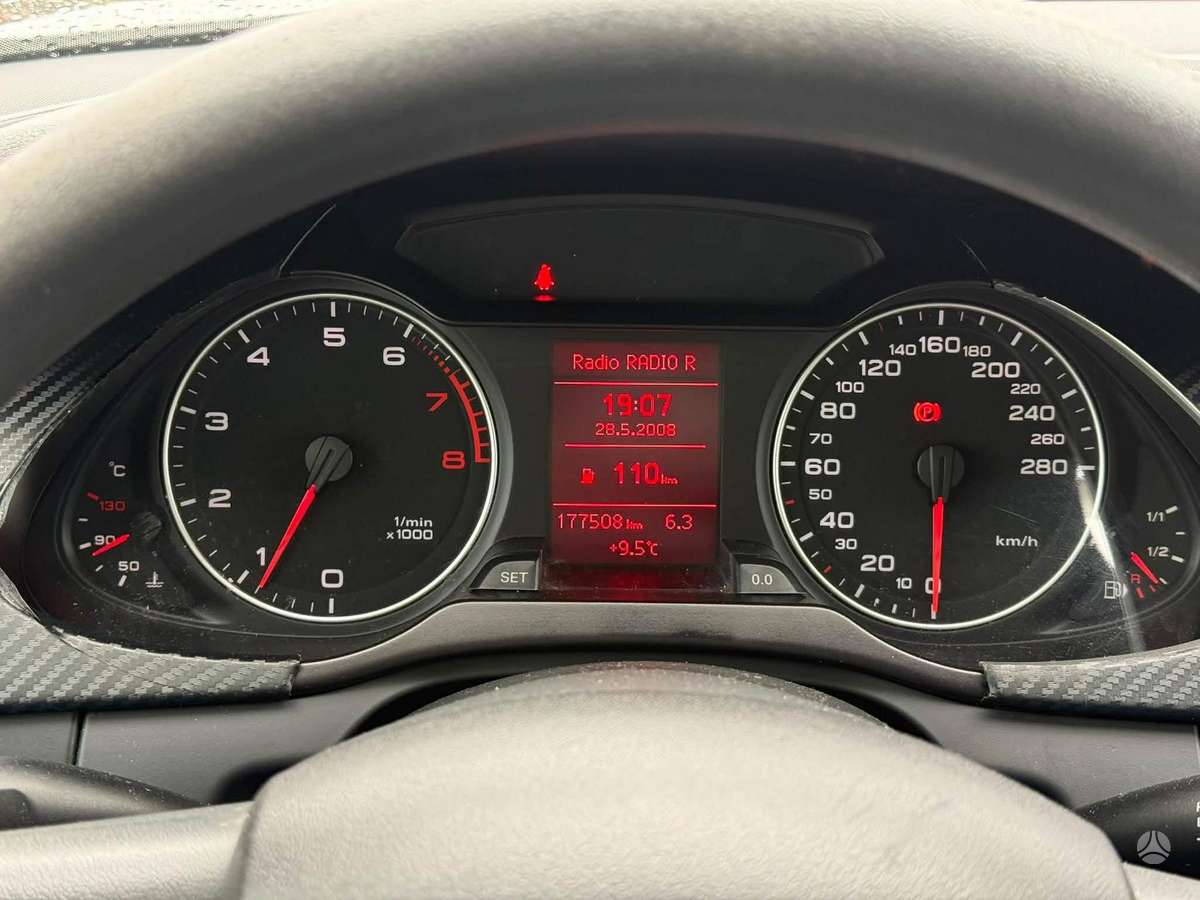 Audi A4, 1.8 l., Седан