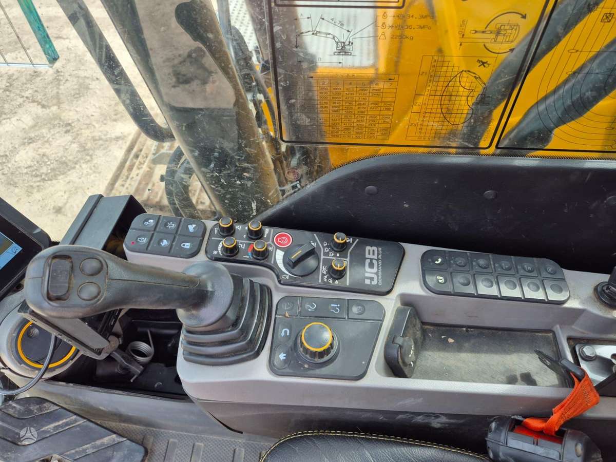 JCB 140X LC, экскаваторы