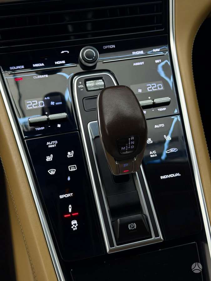 Porsche Panamera, 3.0 l., Хэтчбек