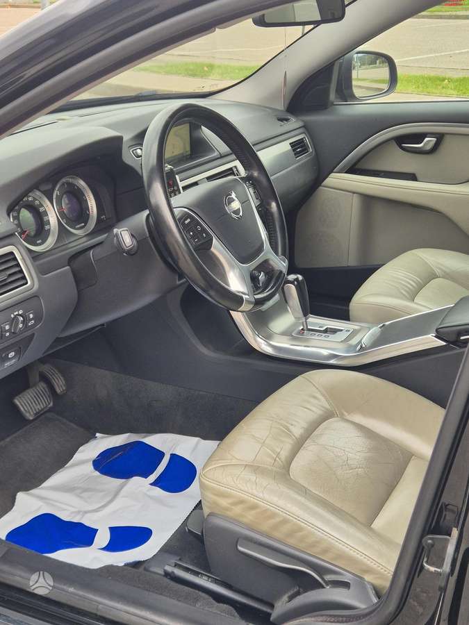 Volvo V70, 2.0 l., Универсал