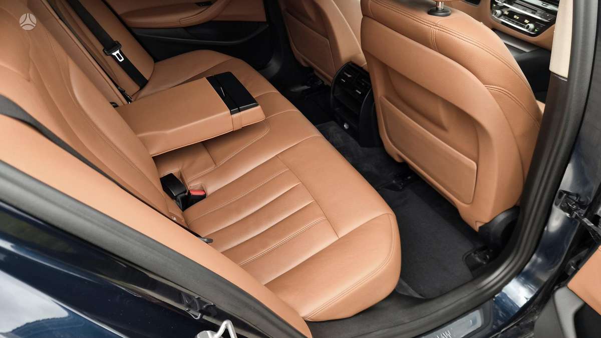 BMW 520, 2.0 l., Седан