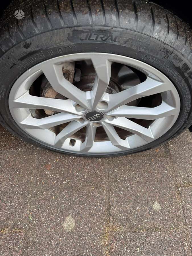 Audi A4, 3.0 l., universalas
