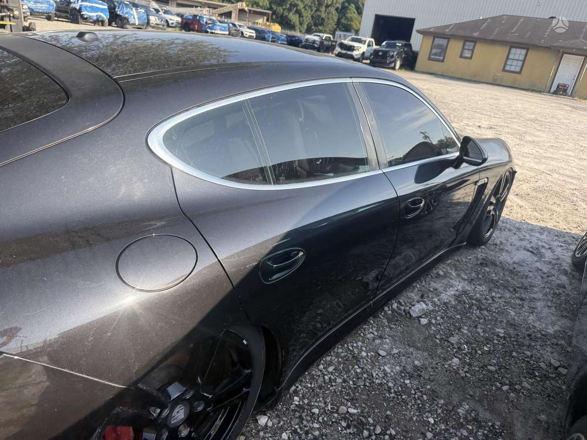 Porsche Panamera, 3.6 l., Хэтчбек