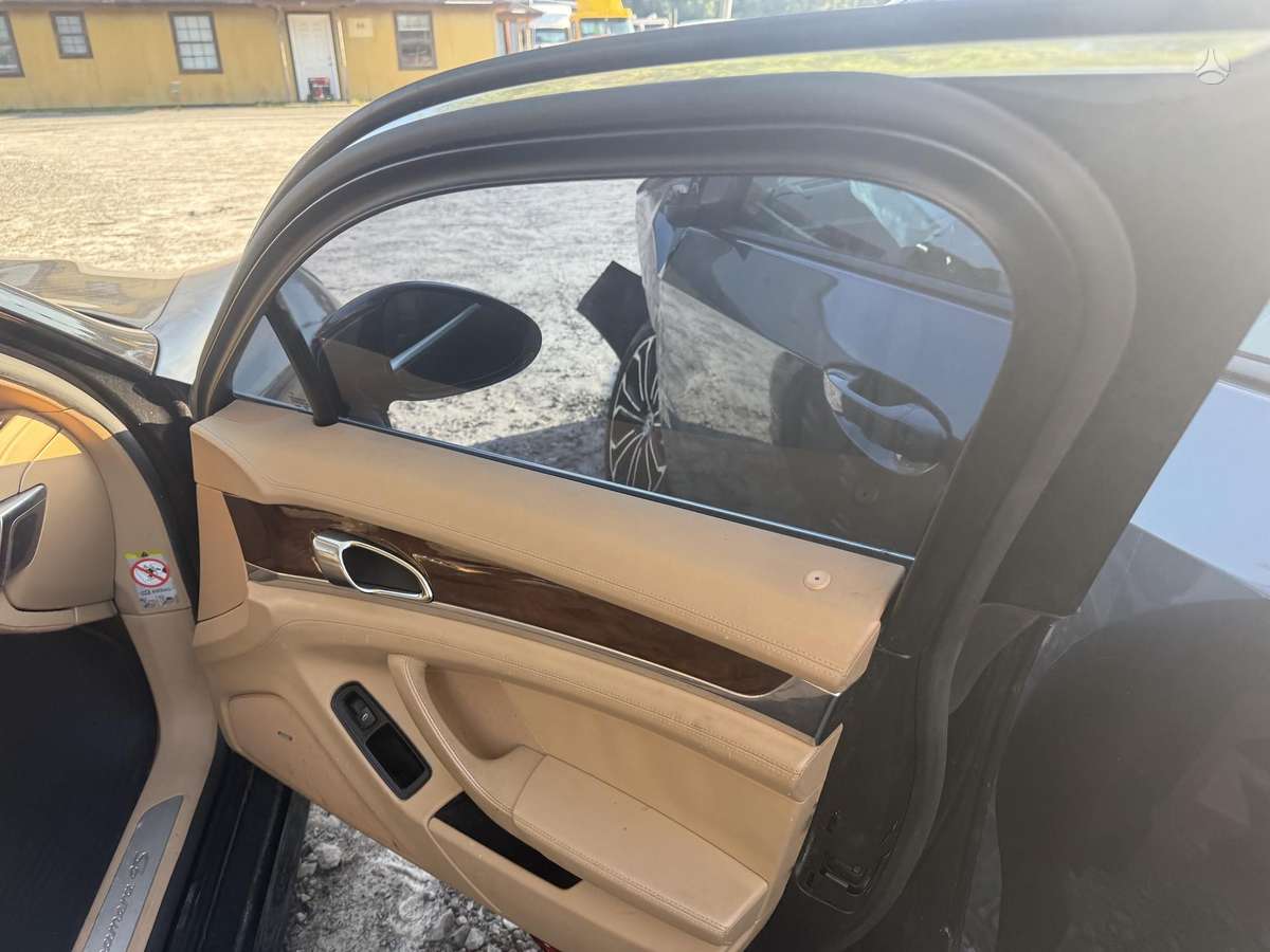 Porsche Panamera, 3.6 l., hatchback