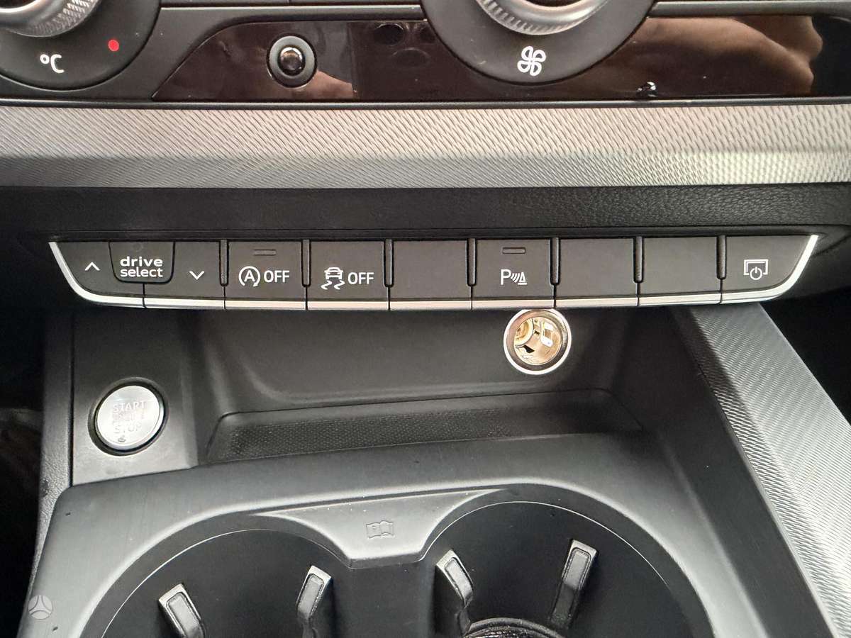 Audi A4, 2.0 l., sedanas