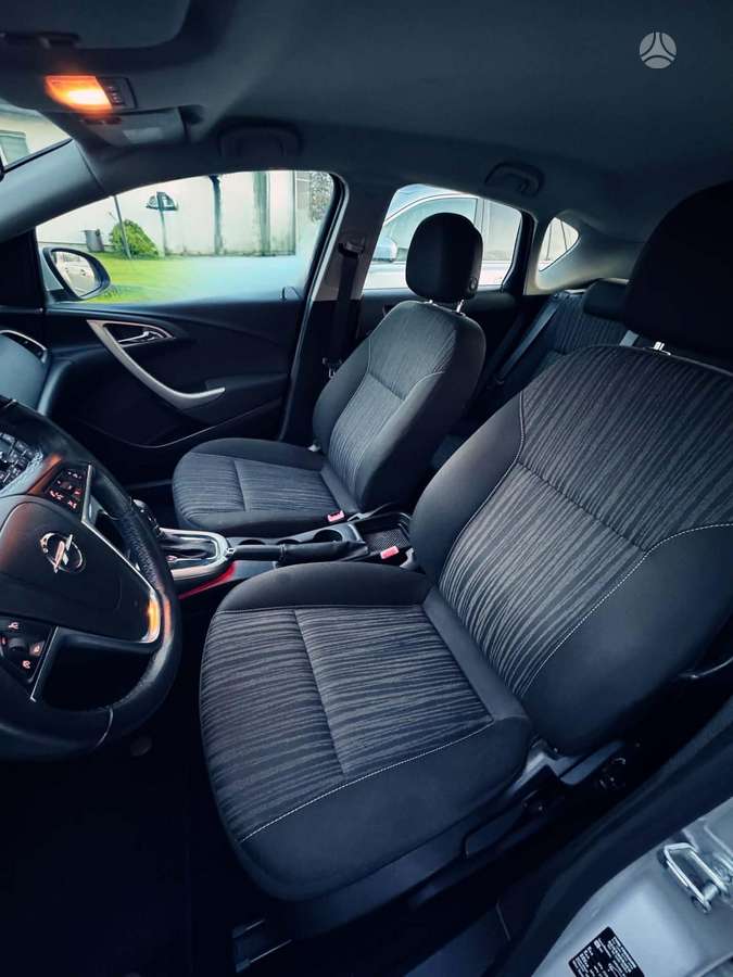Opel Astra, 1.6 l., Хэтчбек