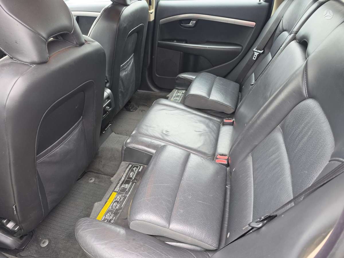 Volvo V70, 2.4 l., wagon